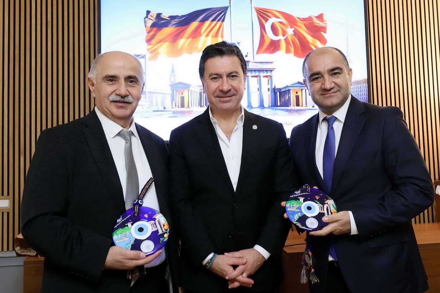 Ahmet Aras,  Berlin'de