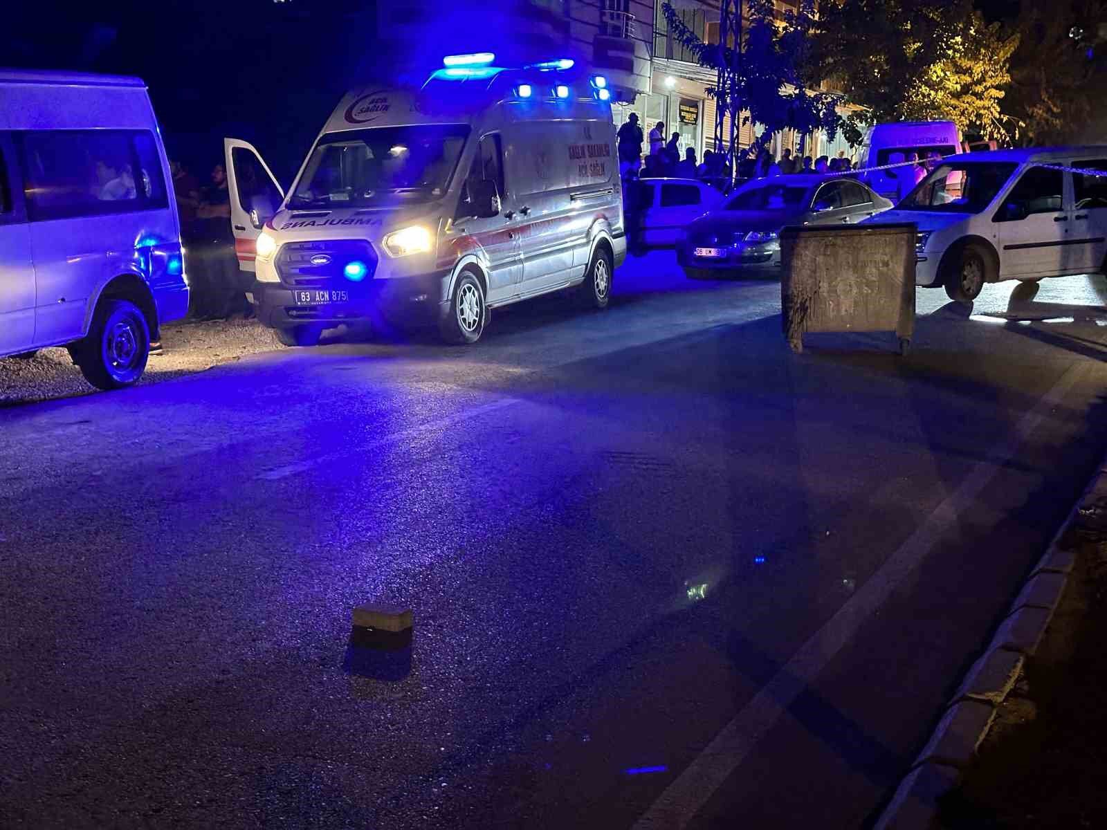 Feci kaza: Otomobilin çarptığı kadın yaşamını yitirdi