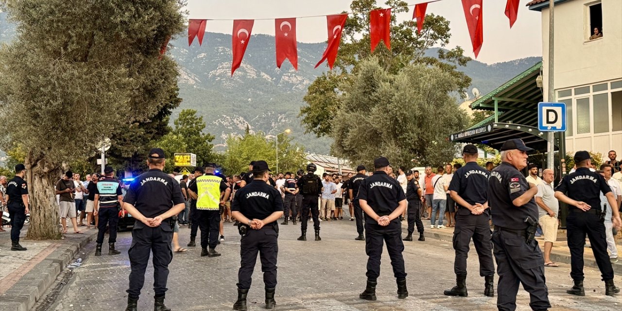 Fethiye'de iki grup arasında kavga çıktı: 13 kişi yaralandı