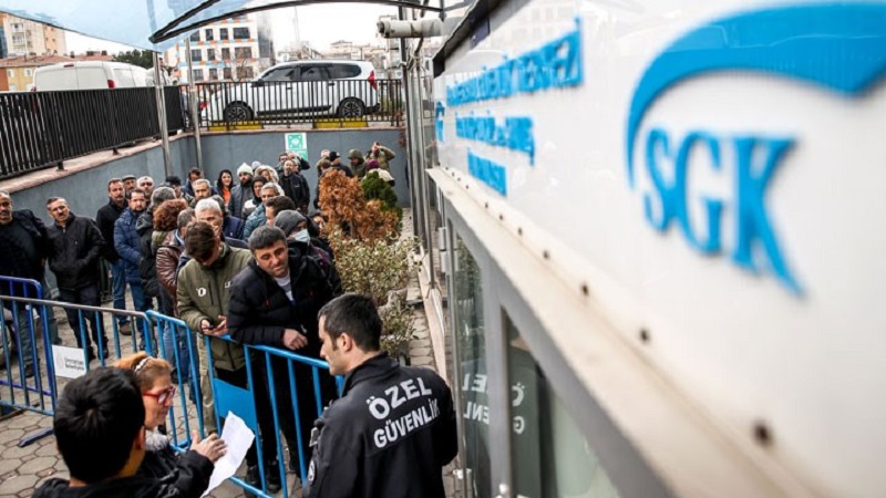 SGK resmi açıklama yaptı: Artık bu kişilerin emekli maaşı kesilecek