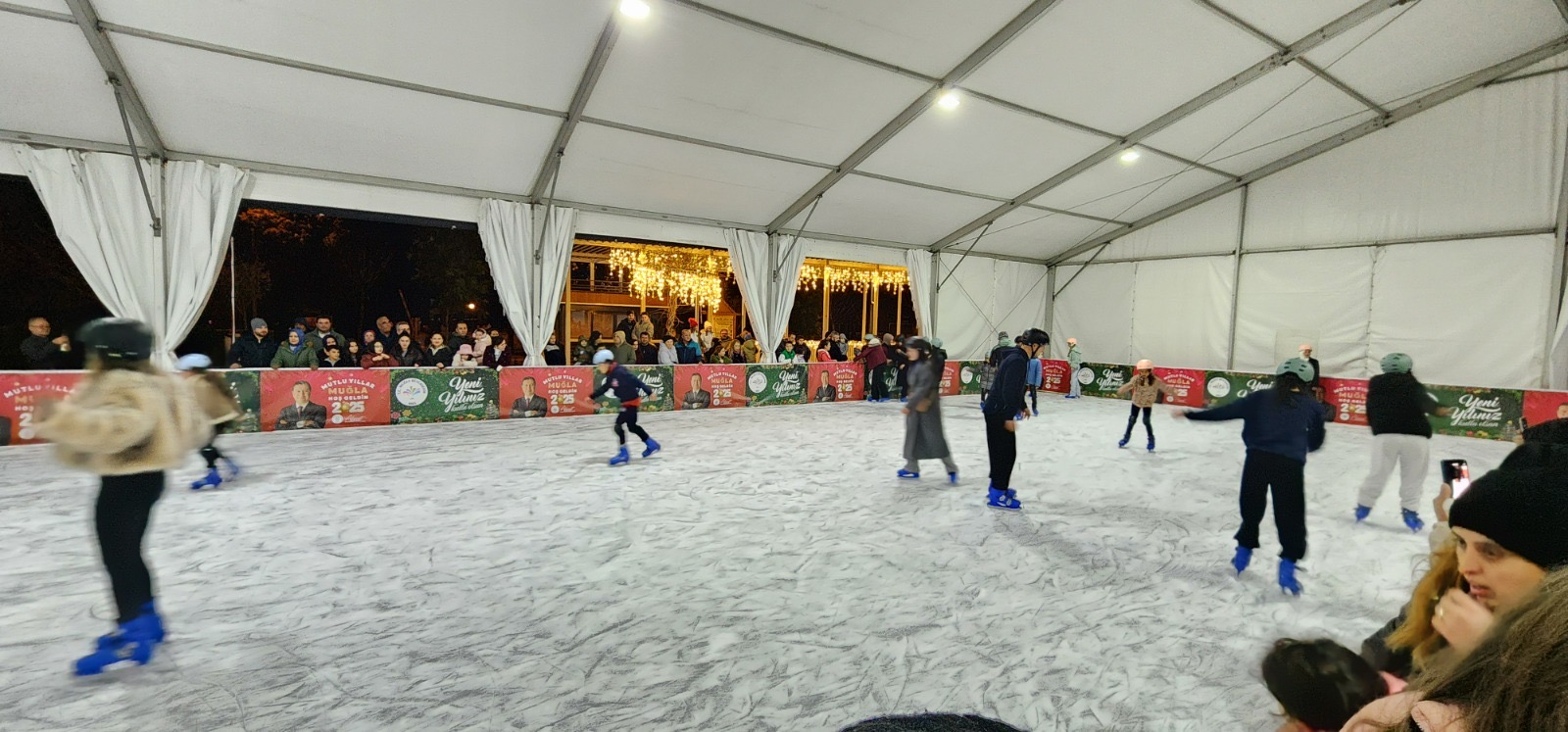 MUĞLA’DA YENİ YILA ÇOŞKULU KUTLAMA