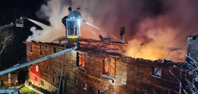 Otelde yangın paniği!