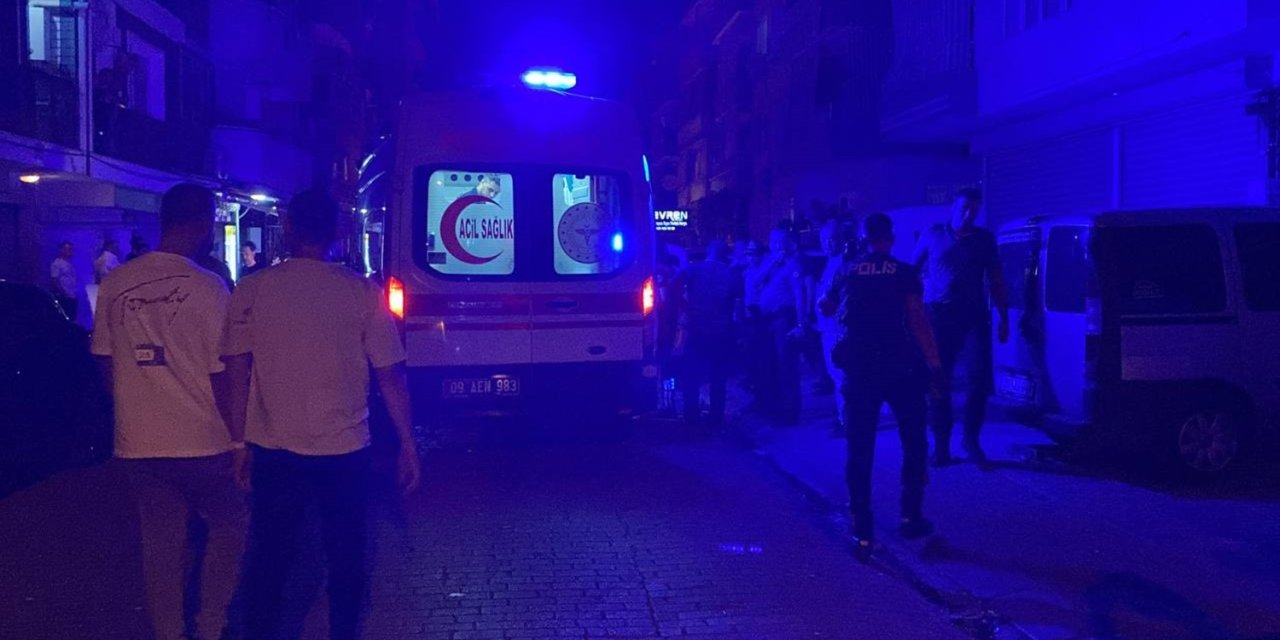 Sokak hayvanları için mama kavgasında kanlı bitti: 2 yaralı