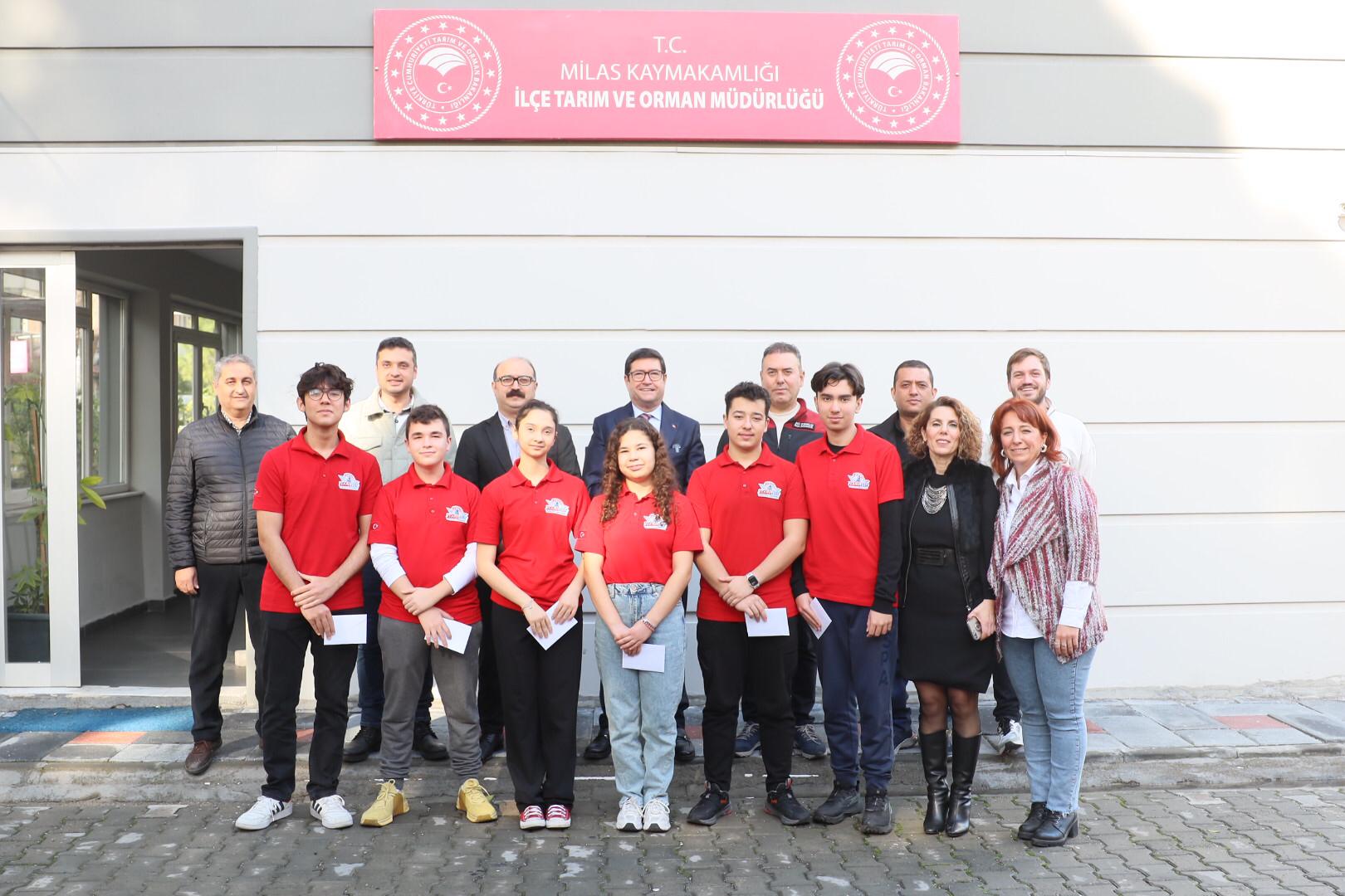 Barış Saylak, TEKNOFEST Şampiyonu Milaslı Gençleri Ödüllendirdi