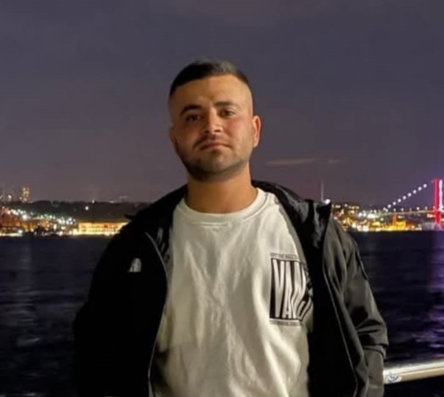 Gencin Cansız Bedeni Otomobilde Bulundu