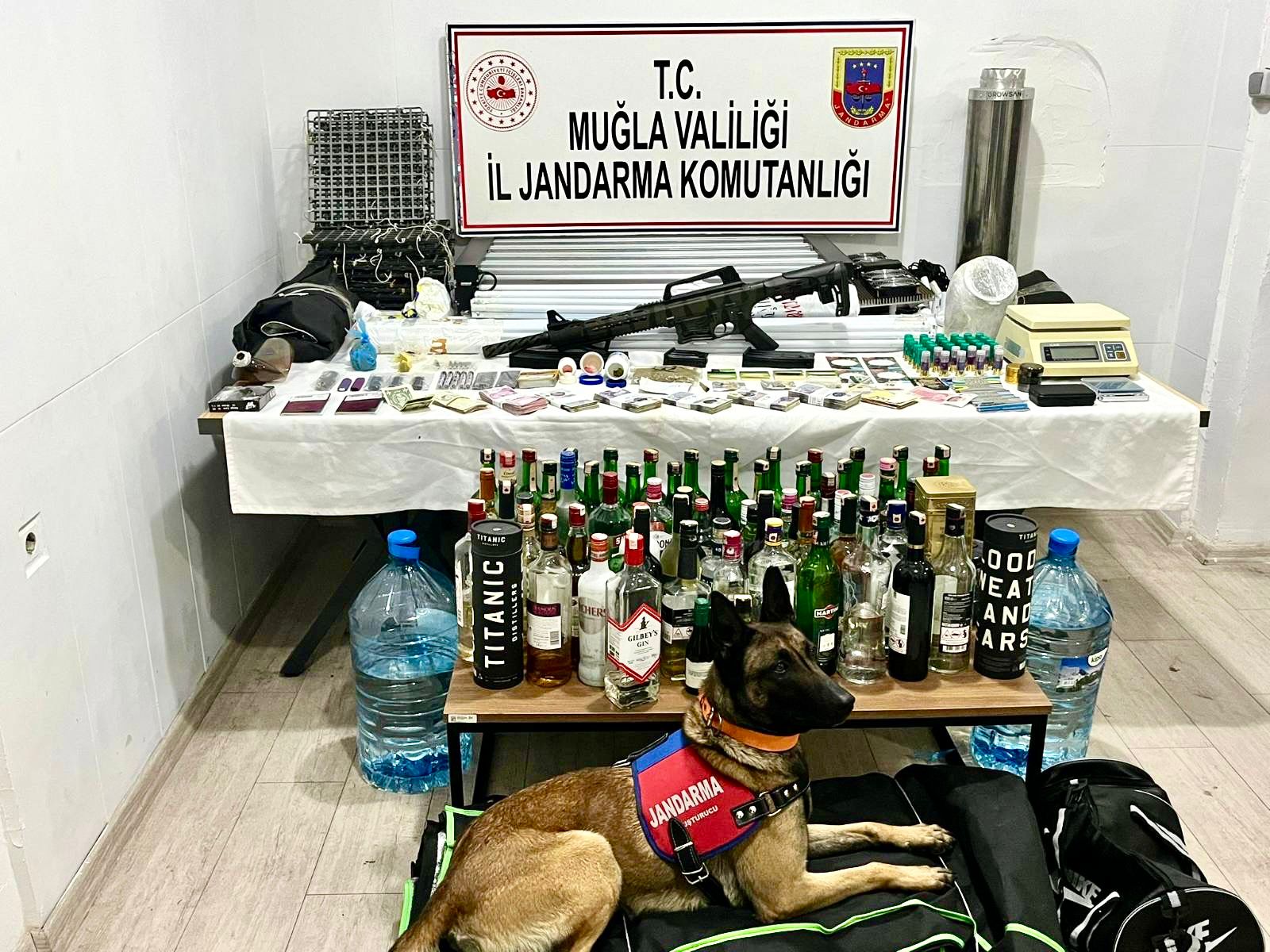 Marmaris'te Yasaklı Madde Operasyonu