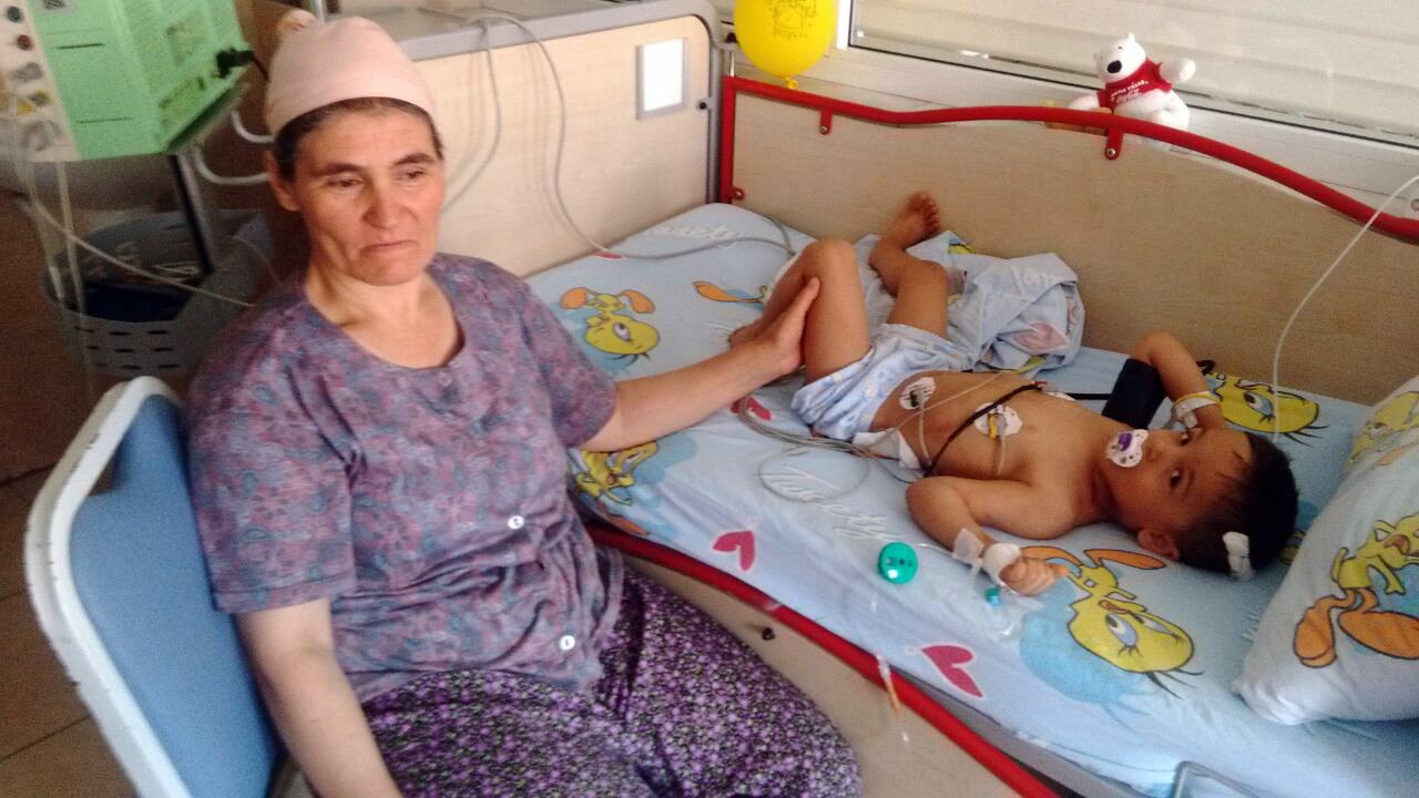 Üçüncü Kattan Düştü Burnu Bile Kanamadı