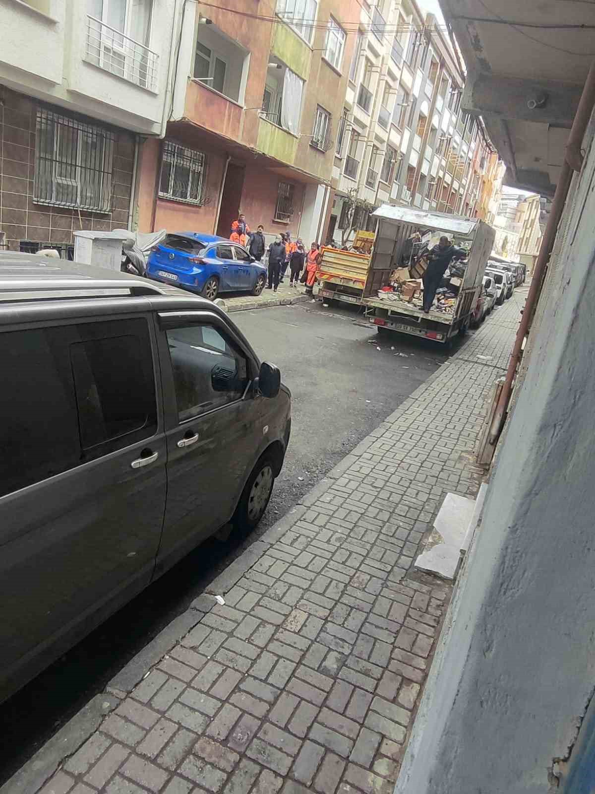 İnanılmaz Görüntü: Evden 5 Ton Çöp Çıktı