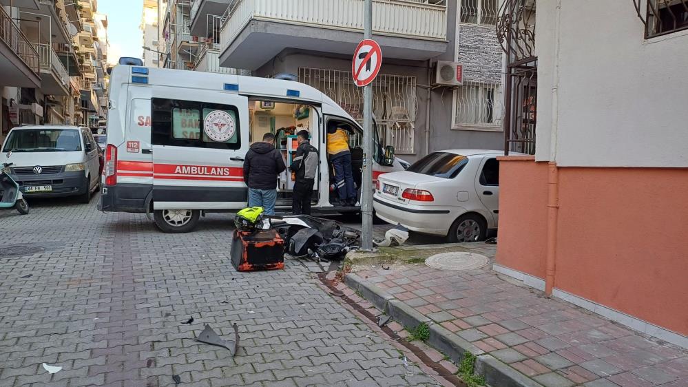 Otomobil ile Motosiklet Çarpıştı: 1 Yaralı