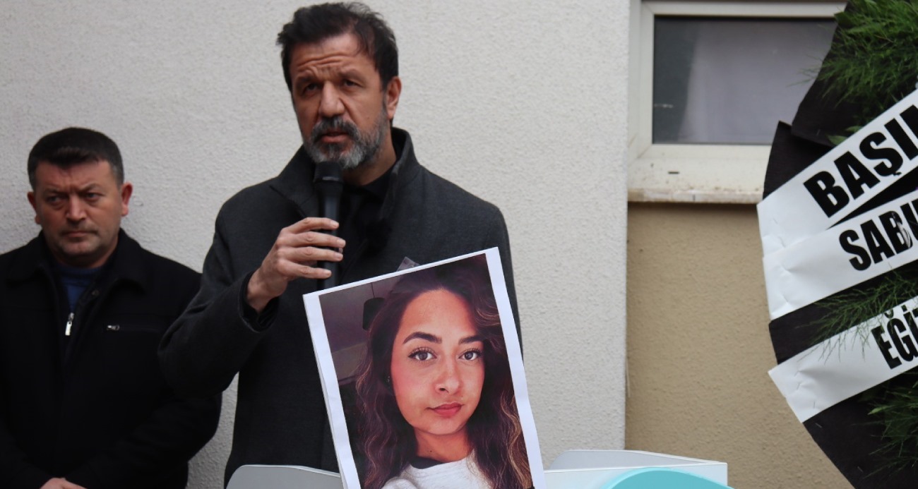 Hemşire Domuz Gribi Yüzünden Hayatını Kaybetti