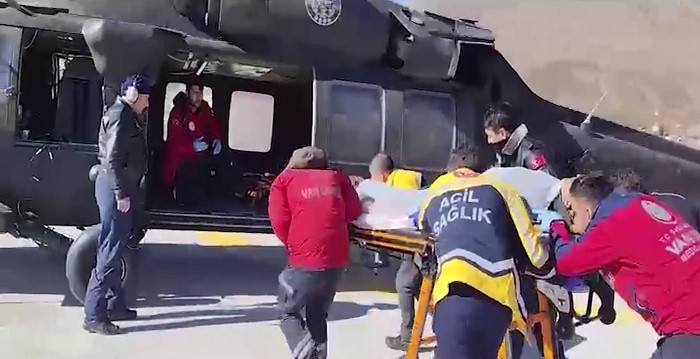 Zamanla Yarış: Kalp Krizi Hastası Helikopterle Kurtarıldı