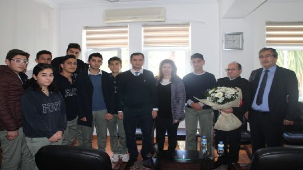 Öğrenciler Mehmetçiği Unutmadı