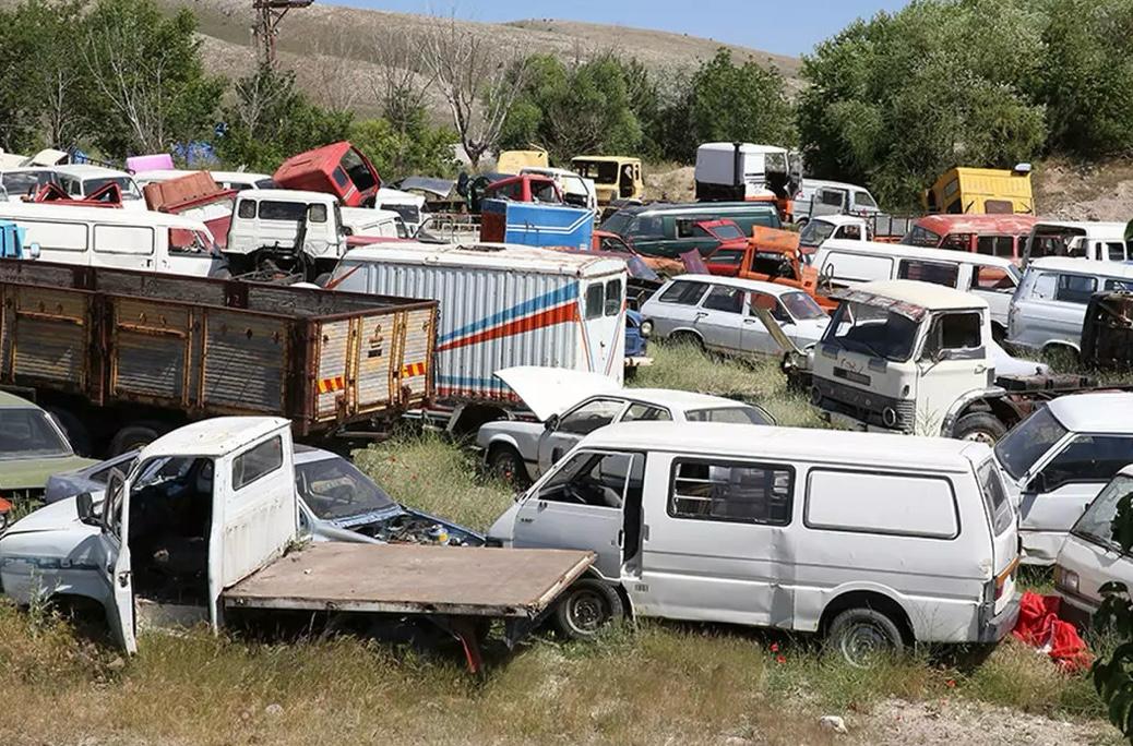 Hurda Araç Fiyatları Uçtu: 100 Bin Liralık Araç 400 Bin Liraya Satılıyor