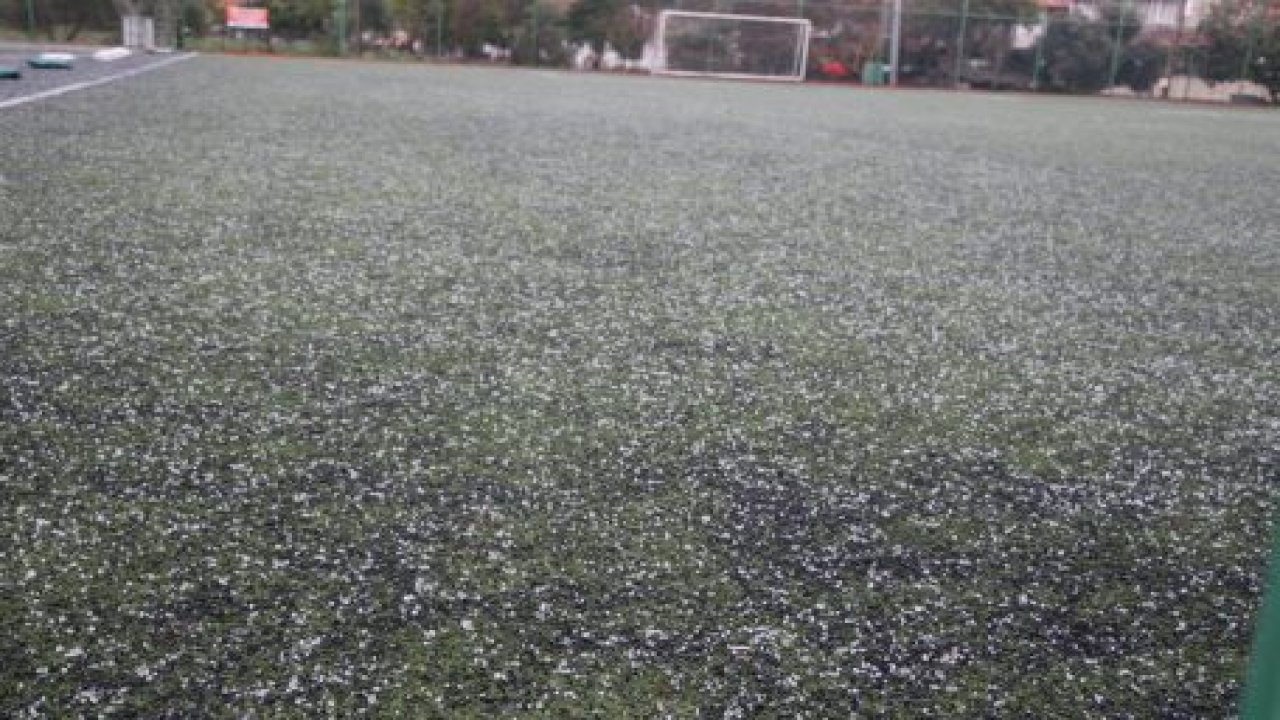 Beklenen kuvvetli yağış doluyla geldi