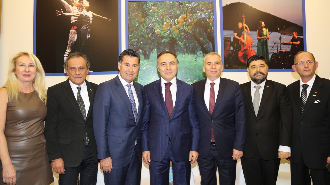 İzmir 10. Travel Turkey'’de Bodrum rüzgarı esti