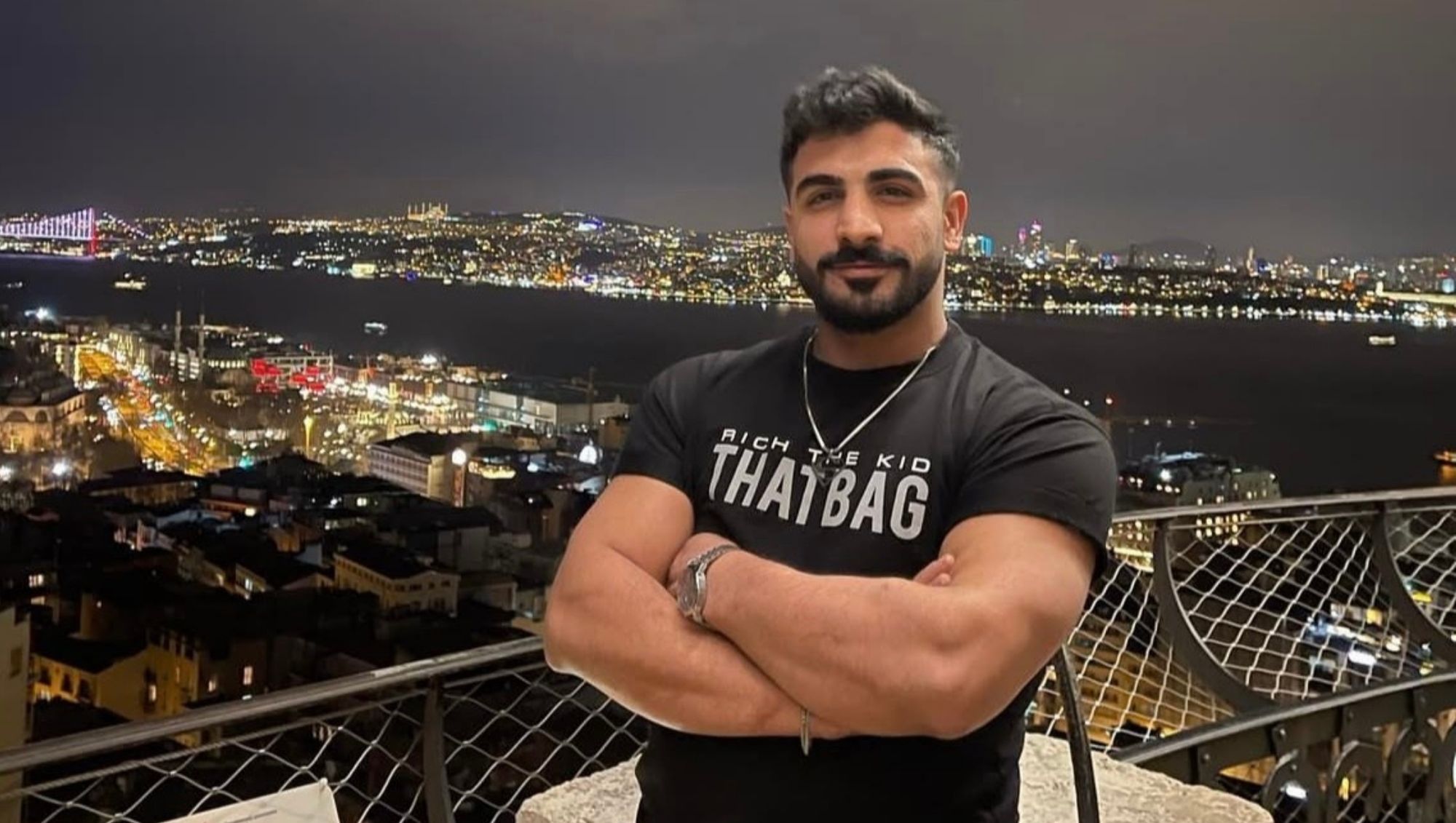 650 Lira İçin Arkadaşını Kafasından Vurup Uçuruma Attı