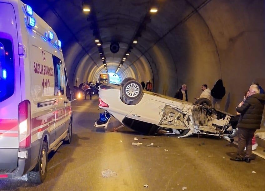 Zincirleme Trafik Kazası: 7 yaralı