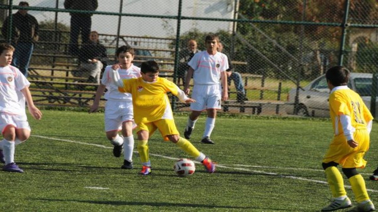 Marmaris Belediyesi’nden Ücretsiz Futbol Eğitimi