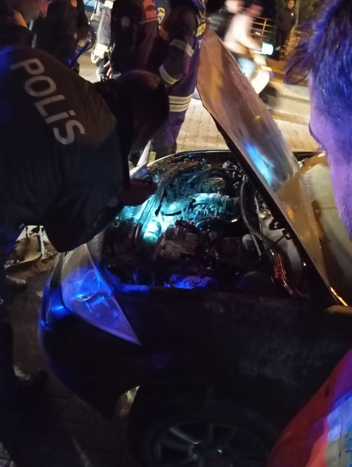 Marmaris'te Park Halindeki Araçta Yangın Çıktı