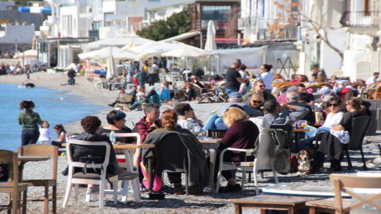 Sahiller doldu taştı