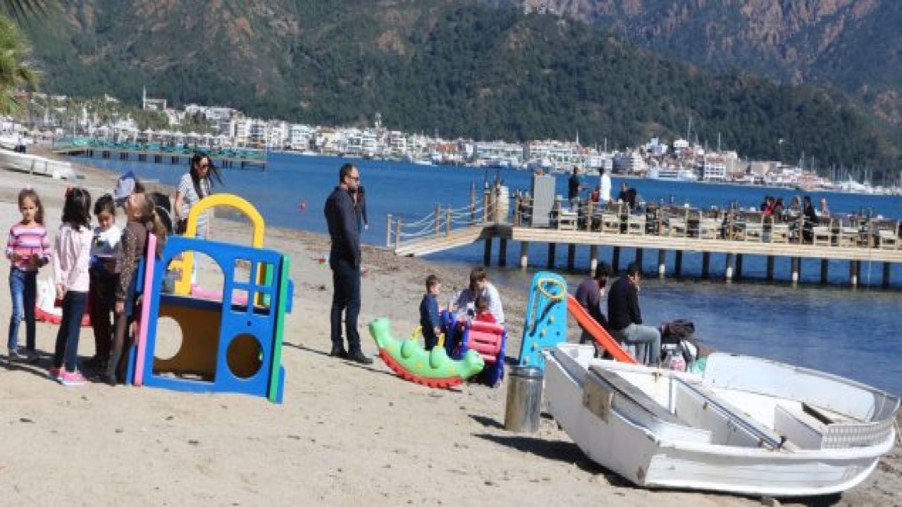 Sıcak havanın  keyfini çıkardılar