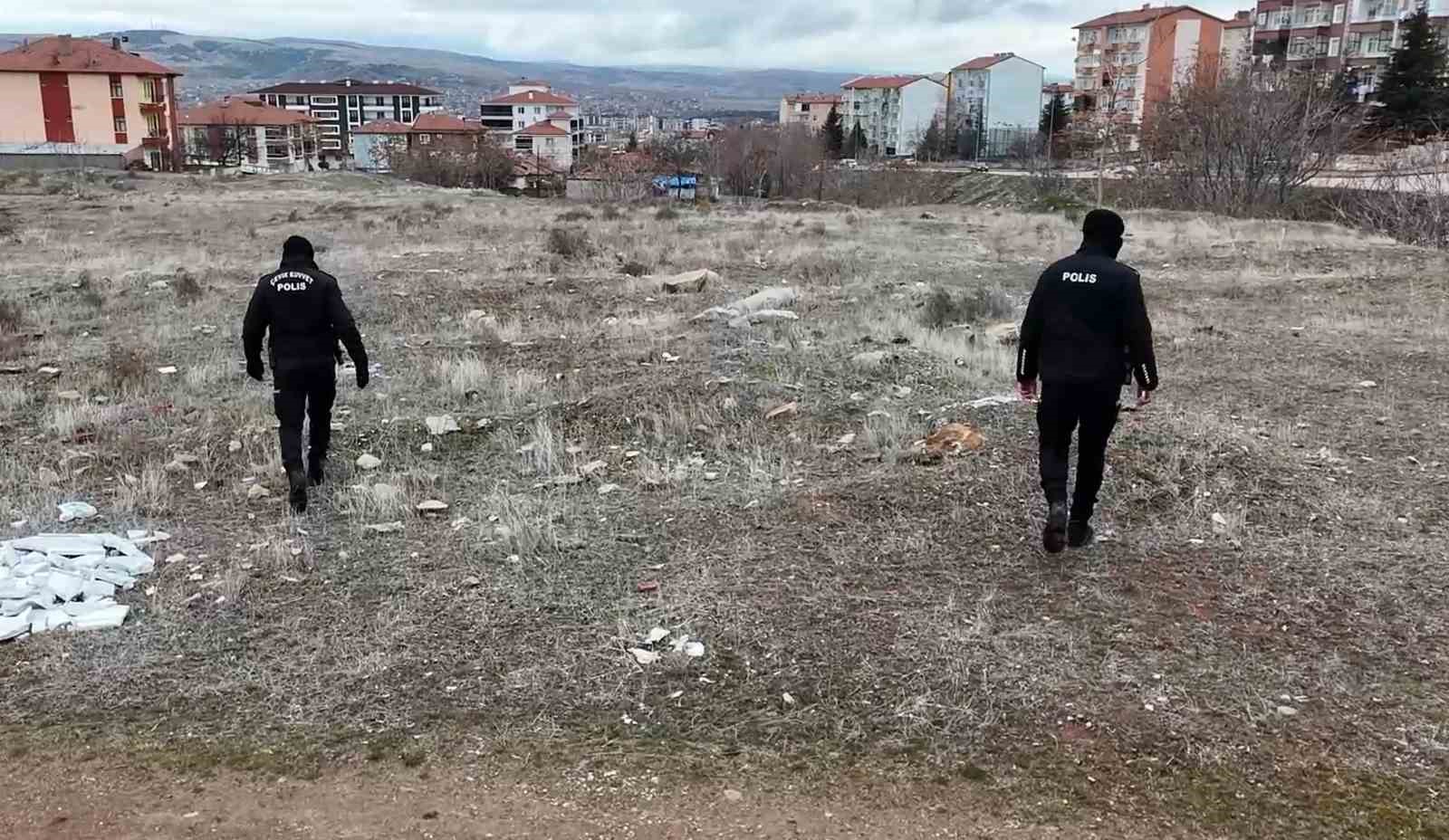 7 Gündür Aranan Yaşlı Adamın Cansız Bedeni Boş Arazide Bulundu