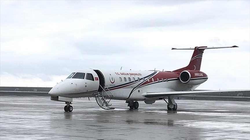 Ambulans Uçak prematüre bebek için havalandı