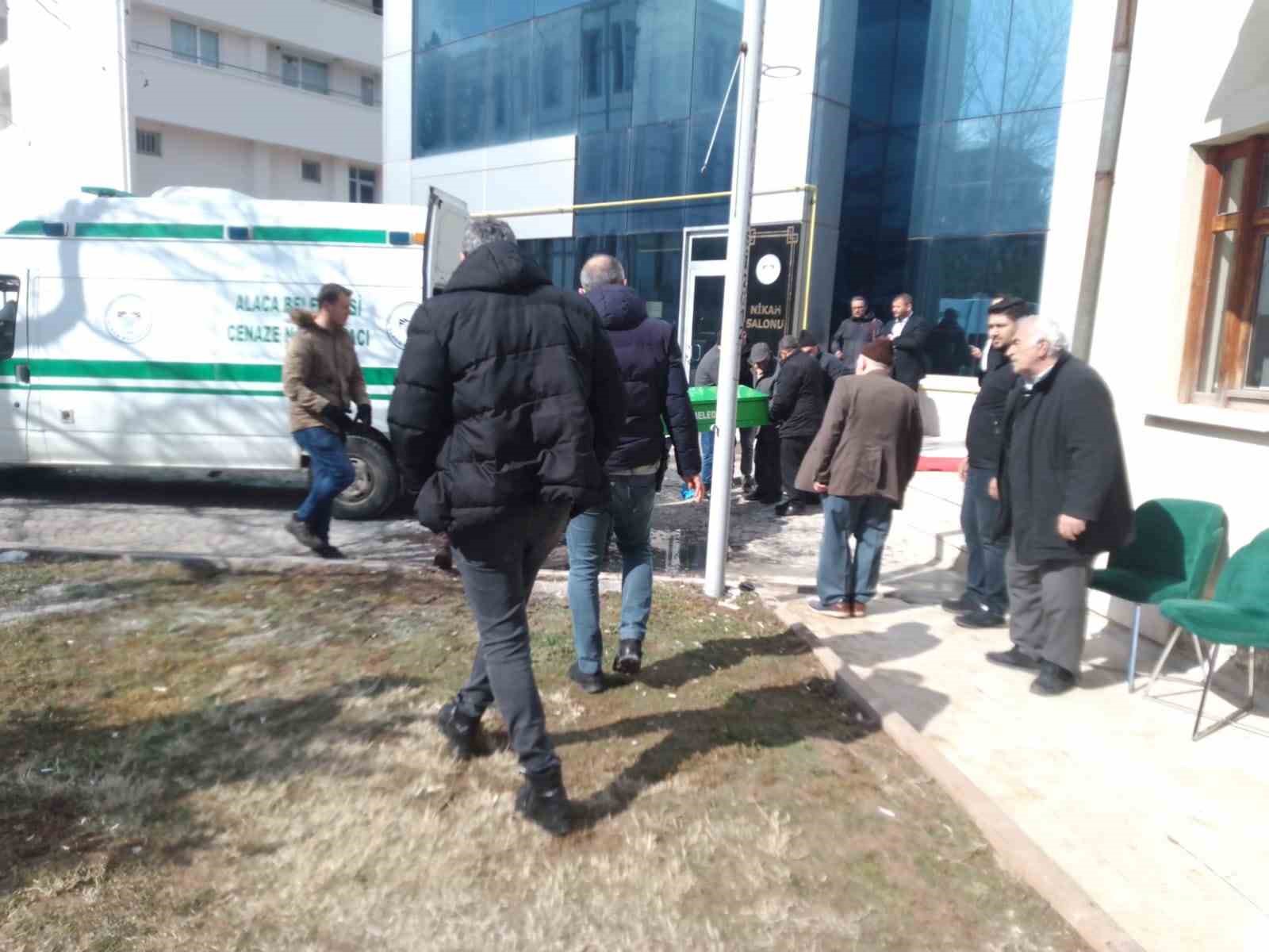 Şüpheli Ölüm: Evinde Ölü Bulundu