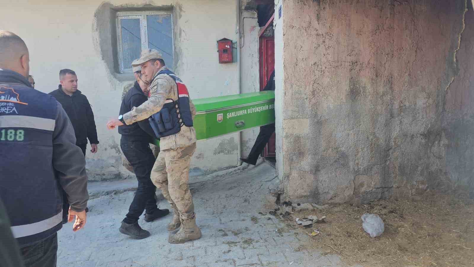 Evde Silahlı Saldırıya Uğrayan Çift Hayatını Kaybetti