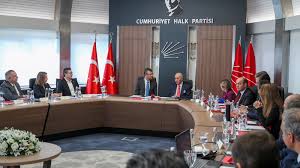 SON DAKİKA:Öcalan Açıklamasının Ardından CHP MYK Olağanüstü Toplandı