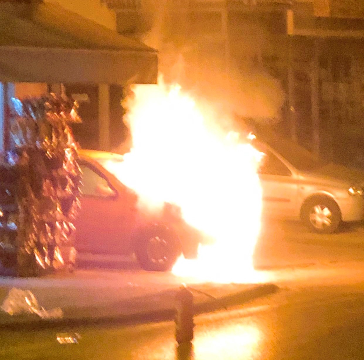 Hareket Halindeki Tofaş Otomobil Alevlere Teslim Oldu