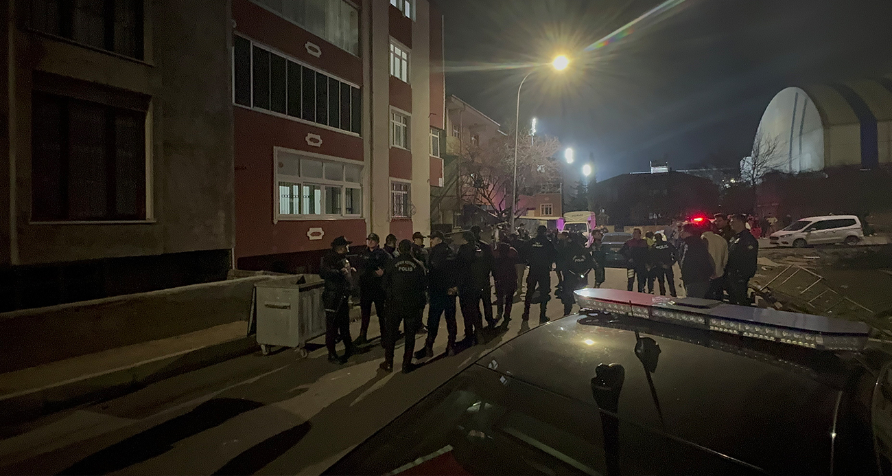 Çocukların Kavgasına Aileler Dahil Oldu: Silahlar Patladı