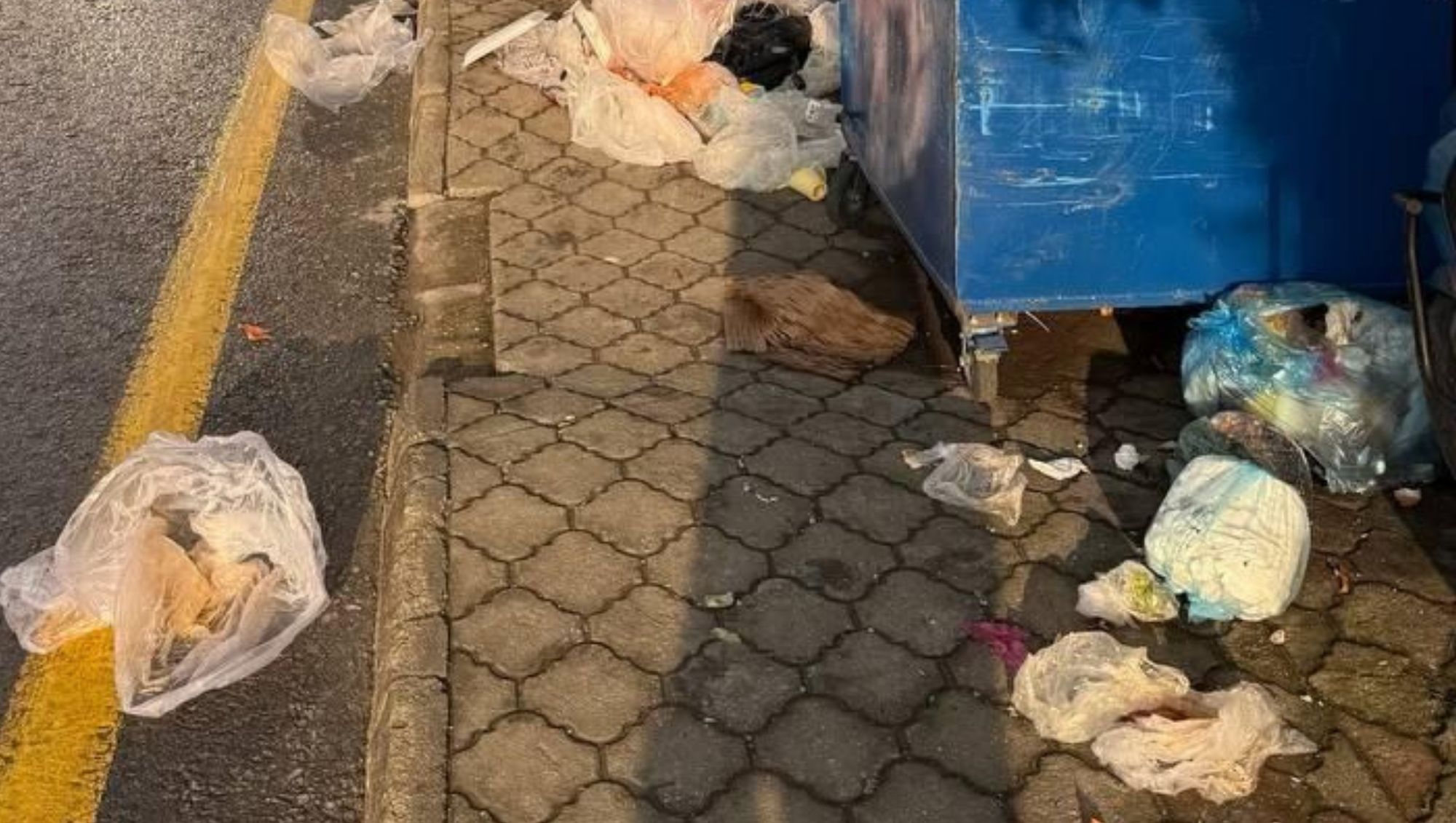 Menteşe’de Çöp Tepkisi: Mahalleli İsyanda