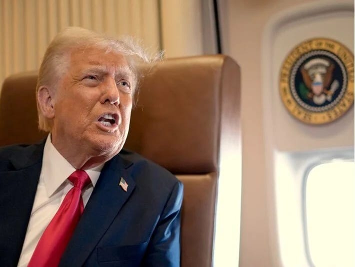 Trump Şifreli Paylaşım Yaptı, Tüm Dünya Kongreye Kilitlendi