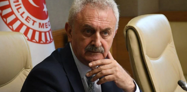 CHP’li Milletvekili Trafik Kazası Geçirdi