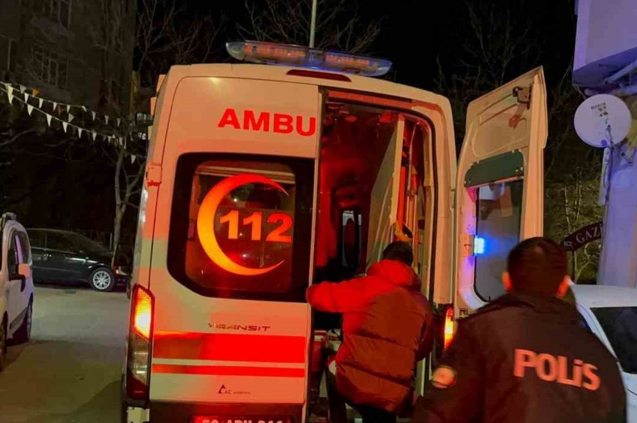 Kız Arkadaşının Bıçaklı Saldırısına Uğradı