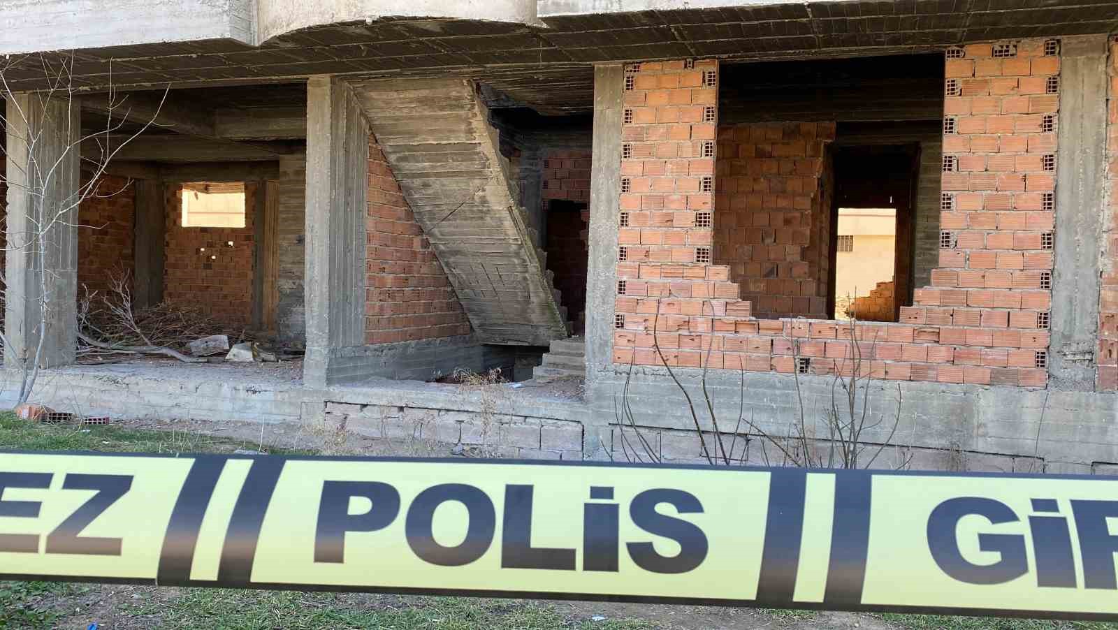 Günlerdir Evine Gitmeyen Genç Bodrum Katında Ölü Halde Bulundu