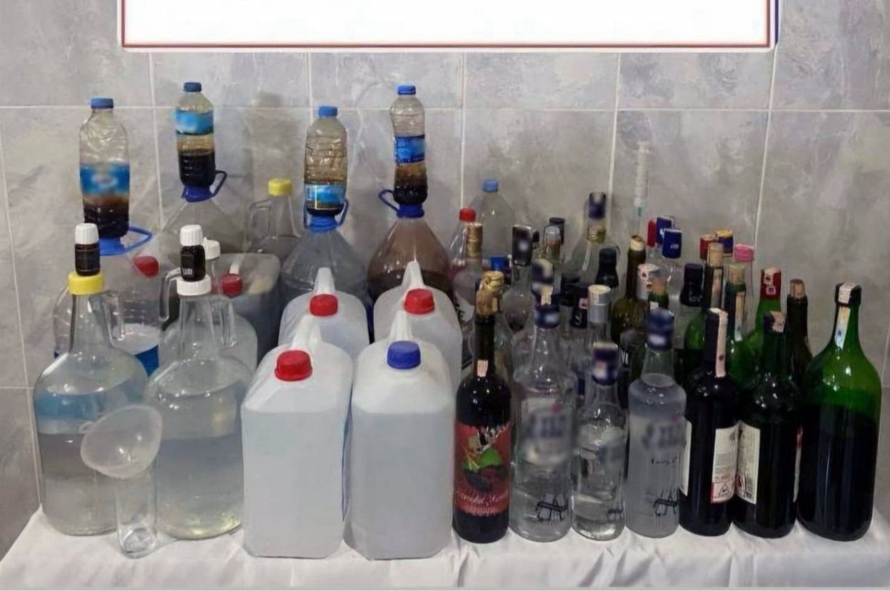 Yatağan’da Litrelerce Kaçak Alkol Ele Geçirildi