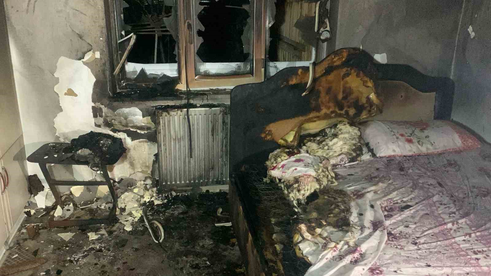 Müstakil Eve İftar Saatinde Molotoflu Saldırı