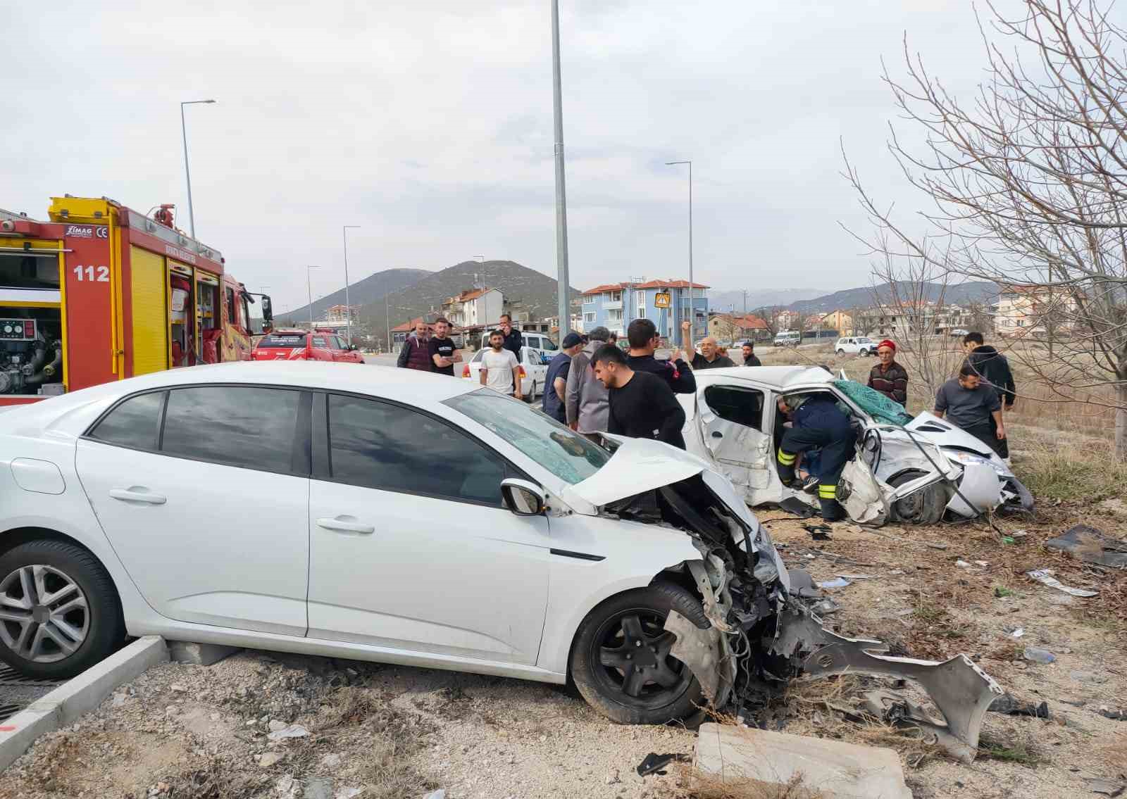 Zincirleme trafik kazası: 8 yaralı