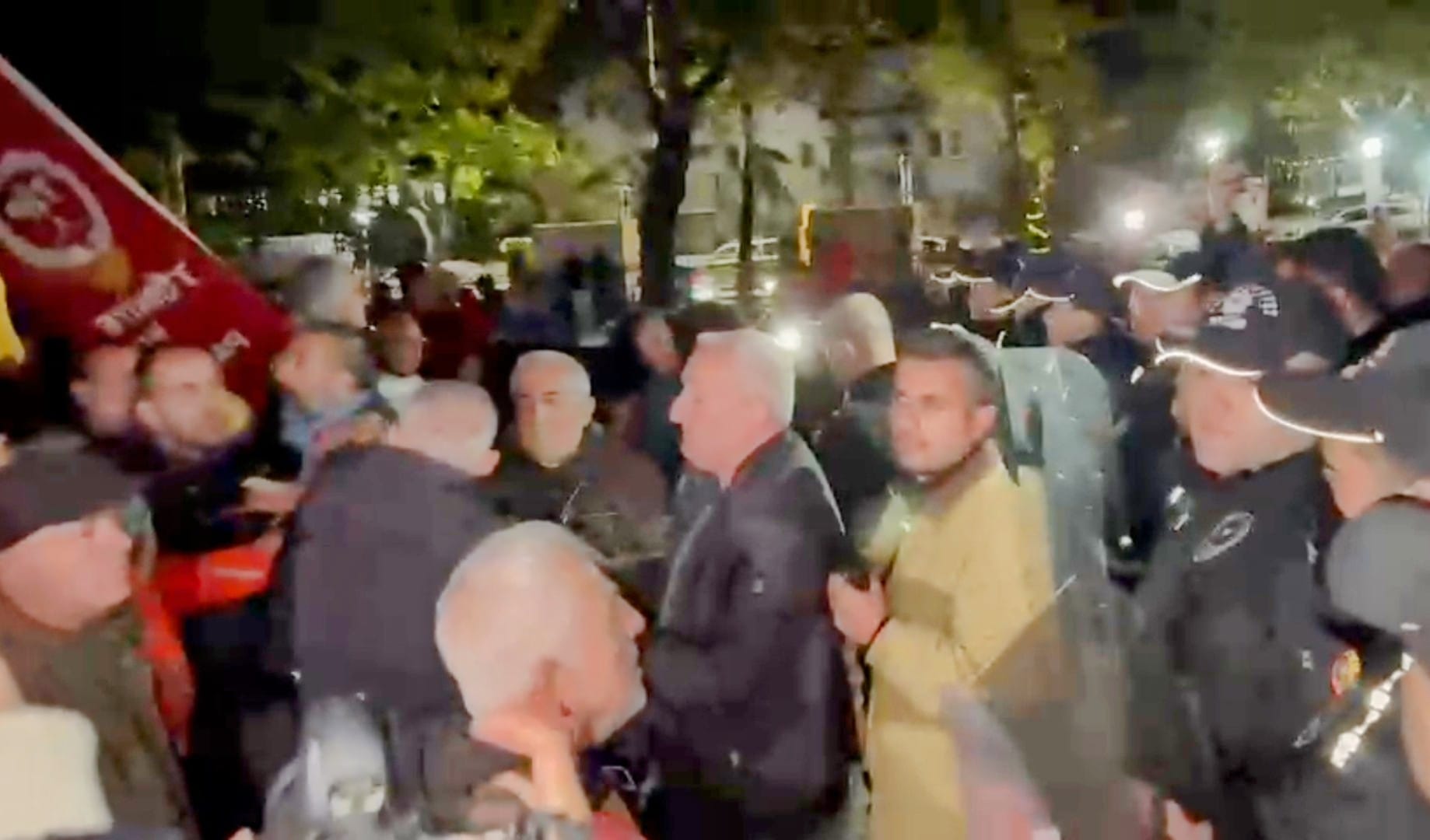 Fethiye'de  Olaylı Gece: Polis Müdahale Etti