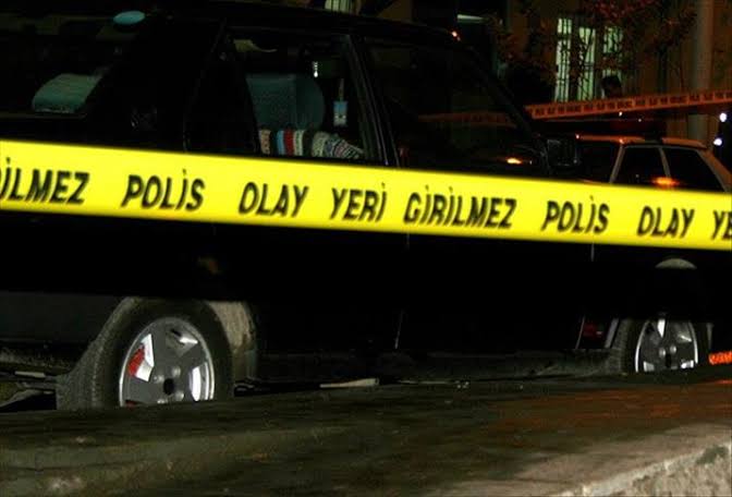 Kötekli'de 2 genç kız bıçaklı kavga etti