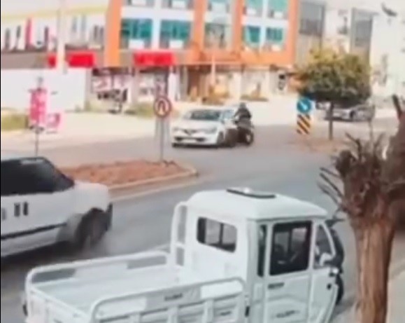 Bodrum'da Motosiklet Kazası Kameraya Yansıdı