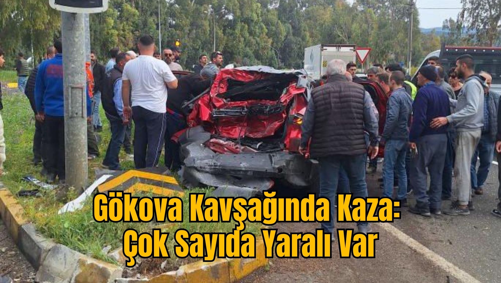 Gökova Kavşağı'nda Kaza:  Çok Sayıda Yaralı Var