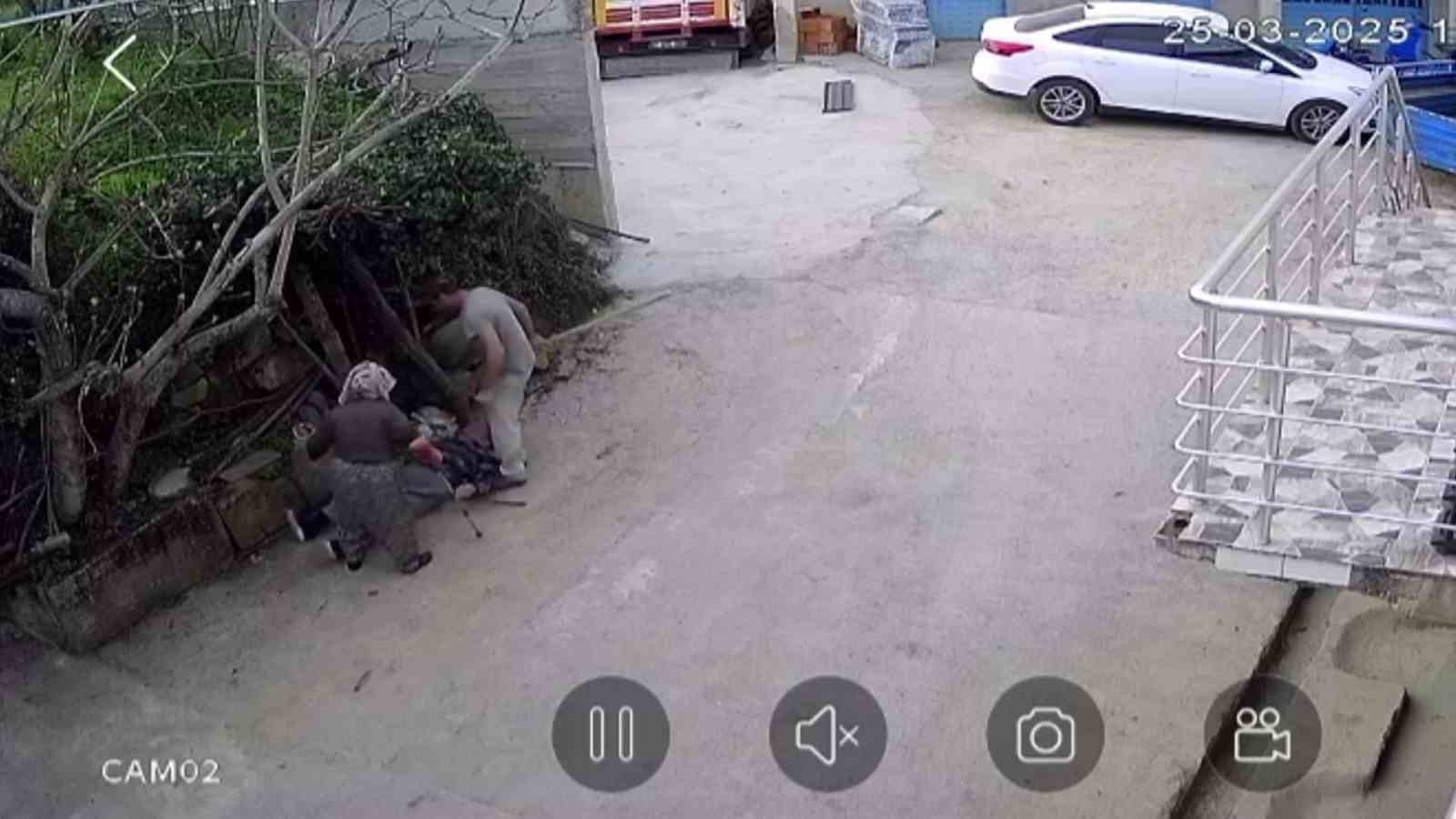 Aralarında Husumet Olan Dayısına Kürekle Saldırdı