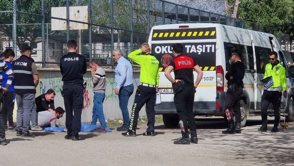 Kötü Şaka Ölümle Sonuçlandı: Okul Servisi Öğrenciye Çarptı