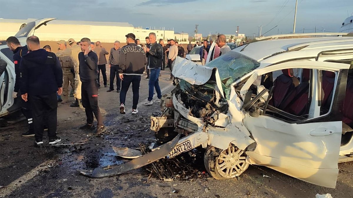 Karayolunda Zincirleme Kaza: 3 Kişi Hayatını Kaybetti, 6 Kişi Yaralı