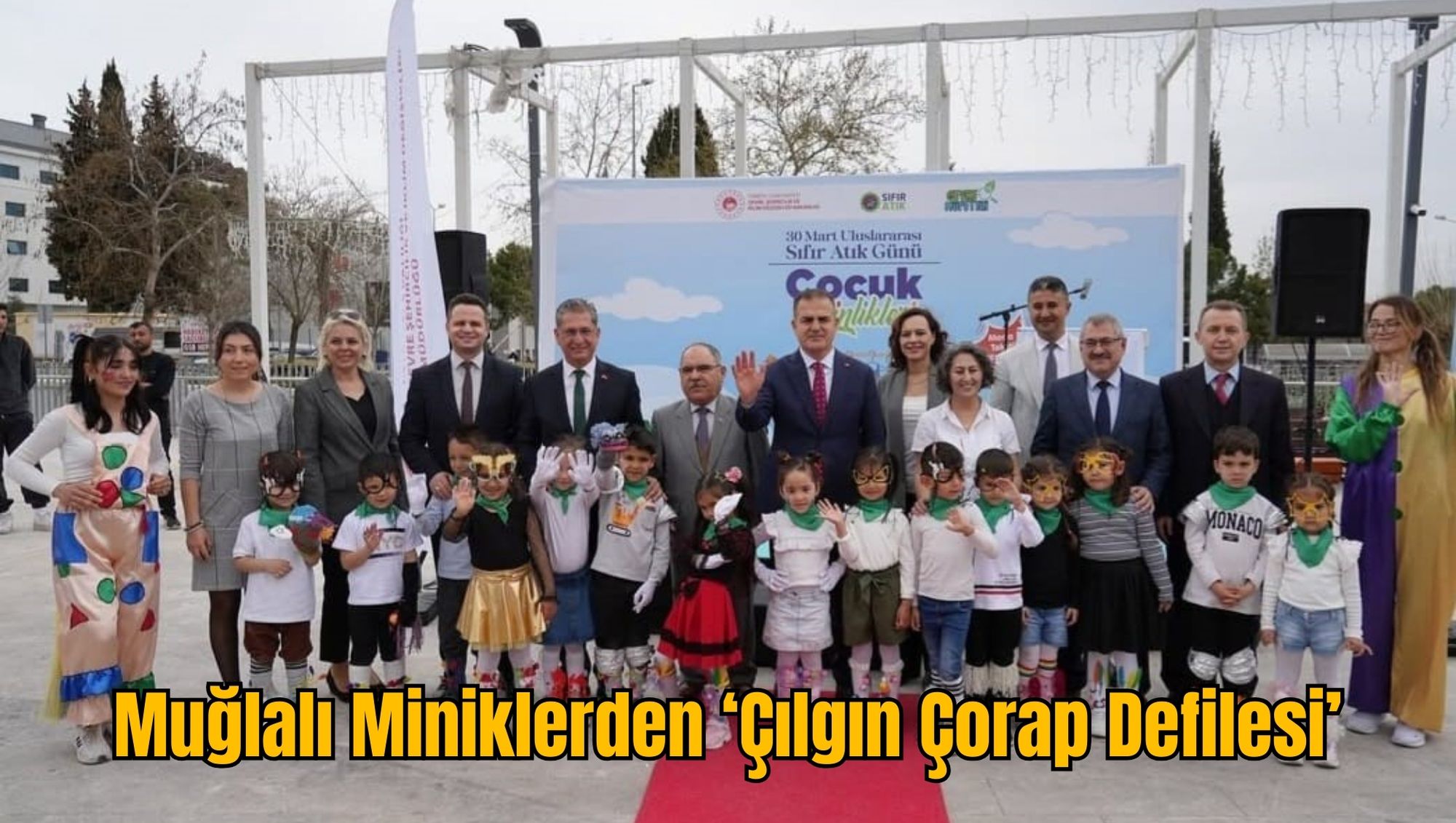 Muğlalı Miniklerden ‘Çılgın Çorap Defilesi’