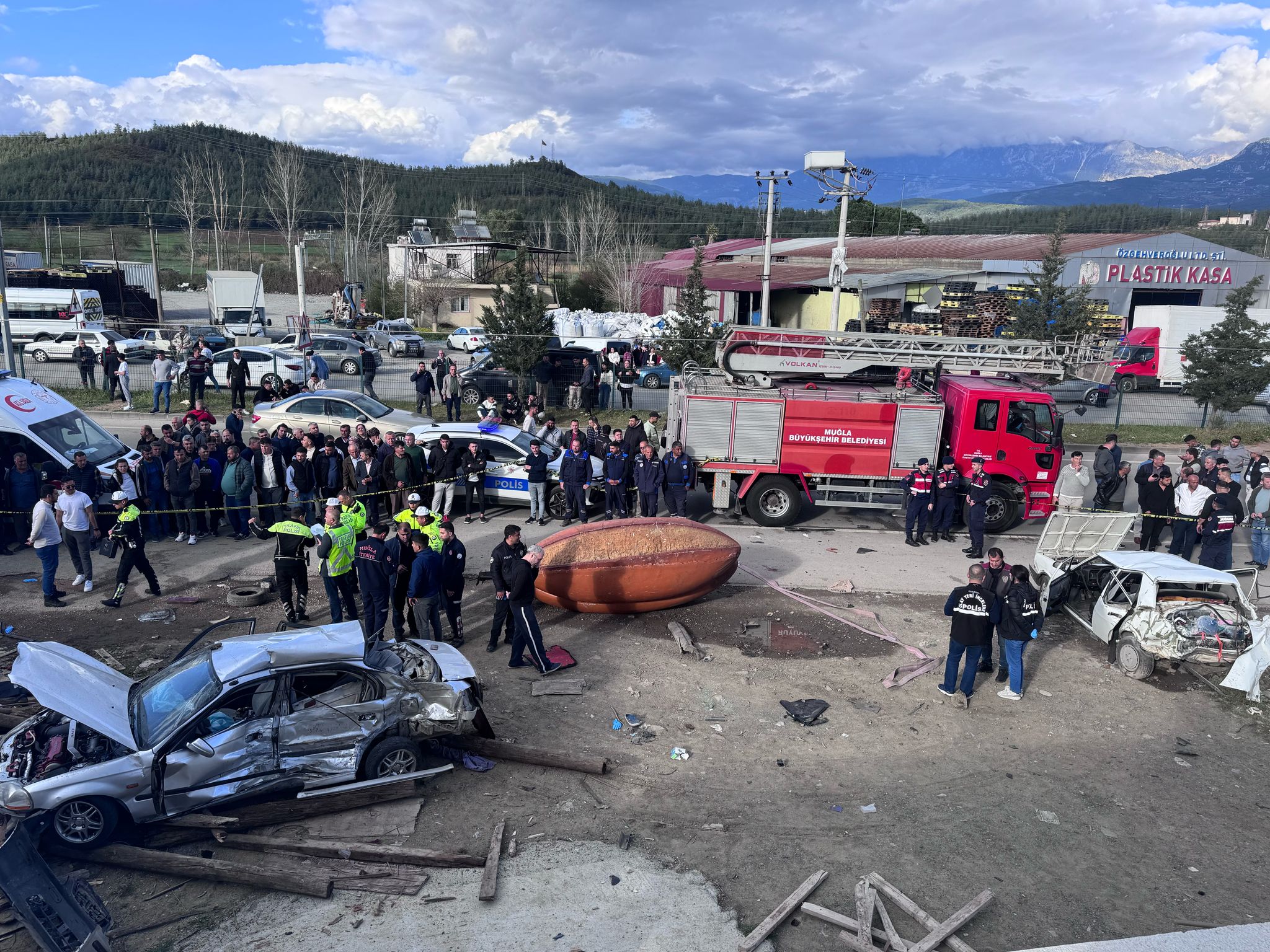 Seydikemer'deki Feci Kazada ölenlerin kimlikleri belli oldu