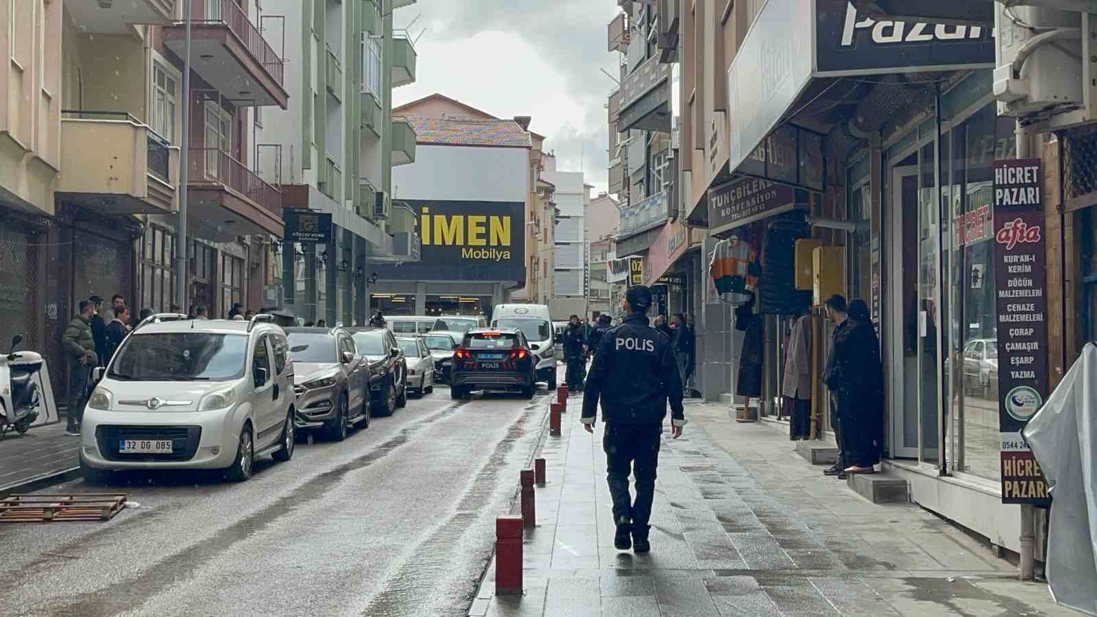 Pompalı Tüfekle Komşularına Saldırdı: 1’i Çocuk 2 Yaralı